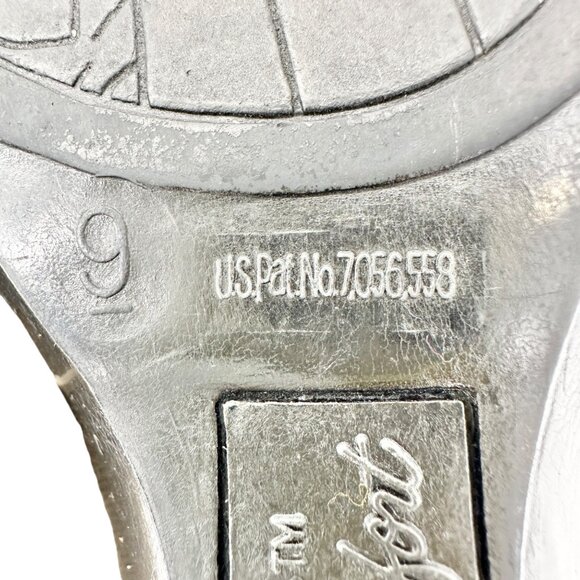 Dexflex Comfort Sandals Size 9 Taupe 2.5 inch Black Wedge Heels Studded Slip On - Picture 7 of 8